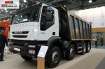 Самосвал на шасси IVECO Trakker AD410T42H с кузовом IVECO-AMT